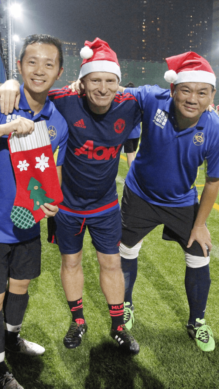 uncle on with teammates